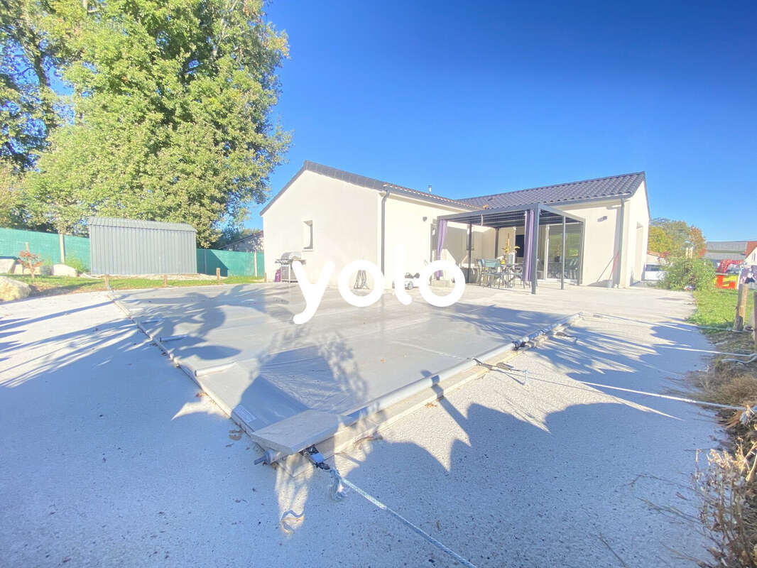 Maison à BLIS-ET-BORN