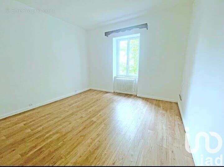 Maison 184 m² à Saint-Gilles  - photo 9