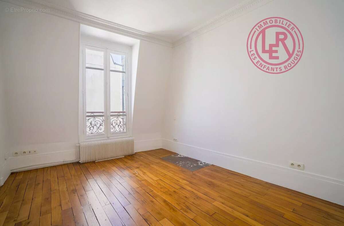 Paris 7ème - Ecole Militaire - Avenue de la Bourdonnais - Appartement de 2 chambres de 45,53m2 au dernier étage par ascenseur - photo 4