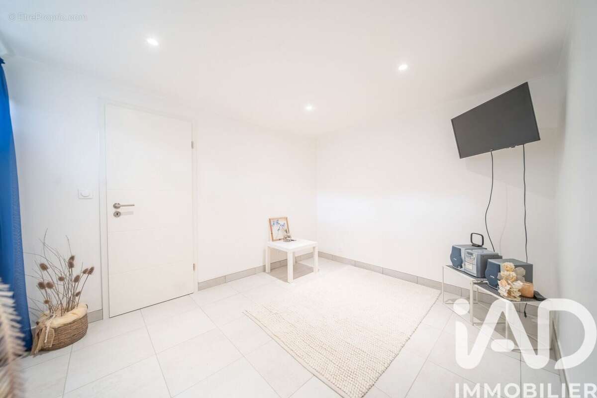 Photo 3 - Appartement à AUDUN-LE-TICHE