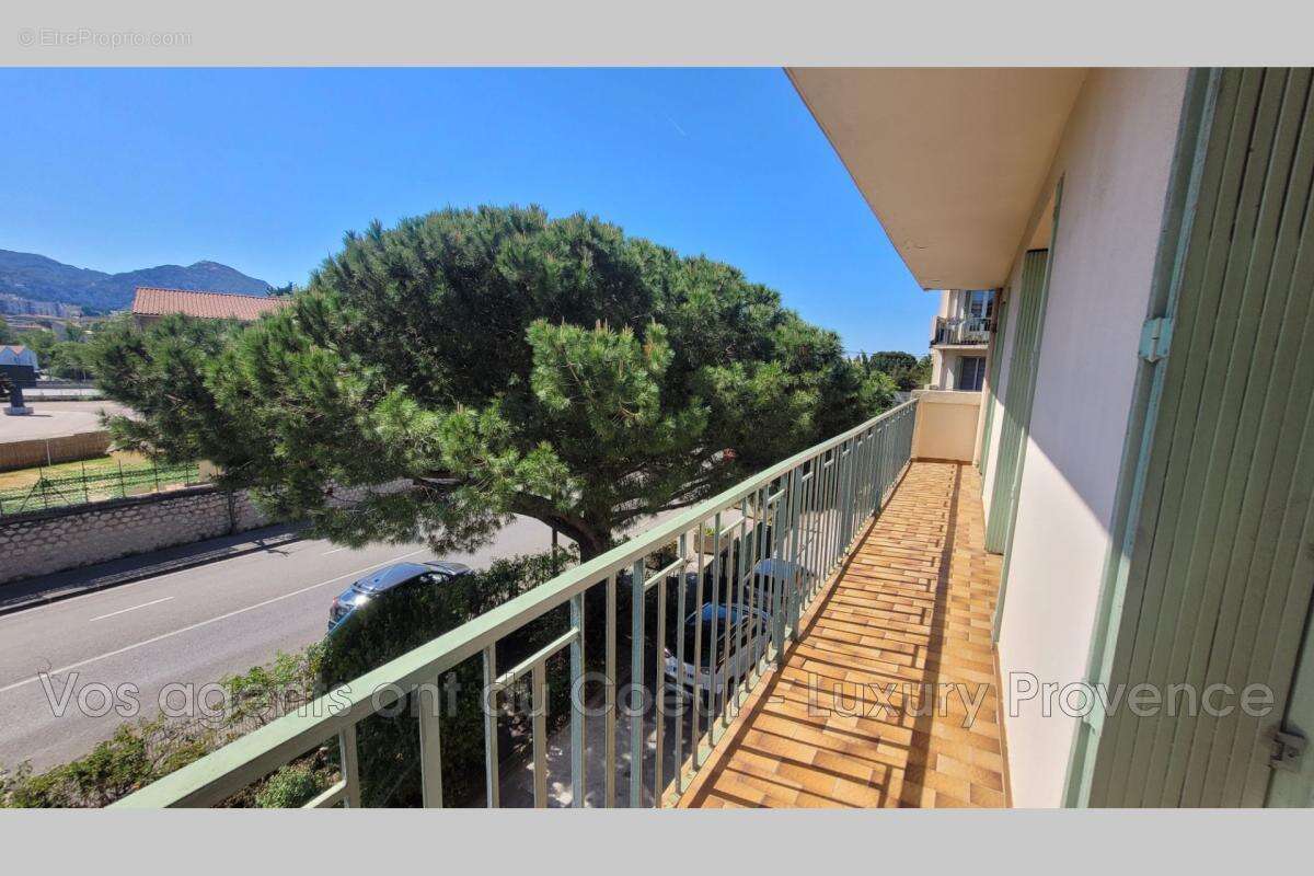 Appartement à MARSEILLE-11E