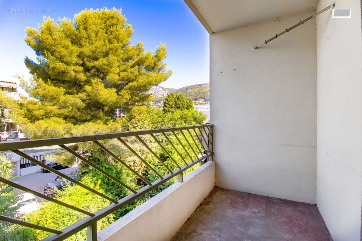 Toulon est - appartement 3 pieces - 2 chambre - balcon - parking collectif -cave - photo 2