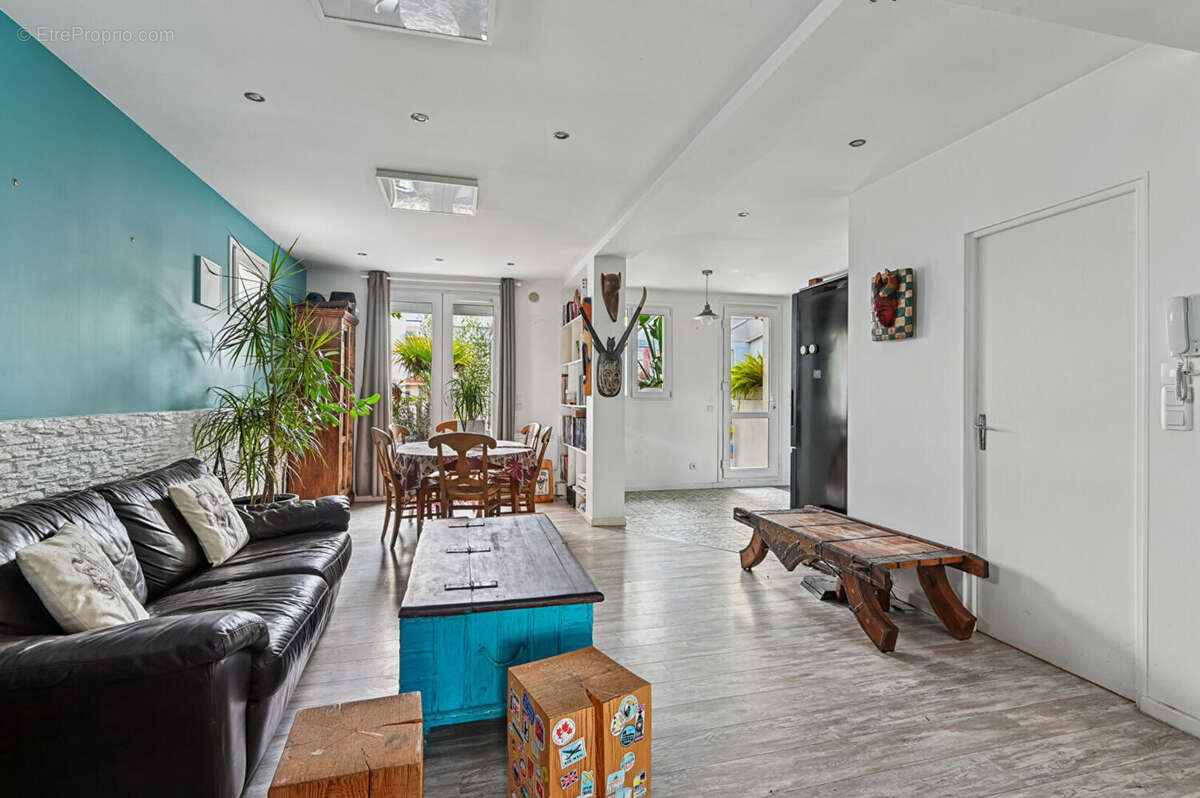 Appartement à NANTERRE