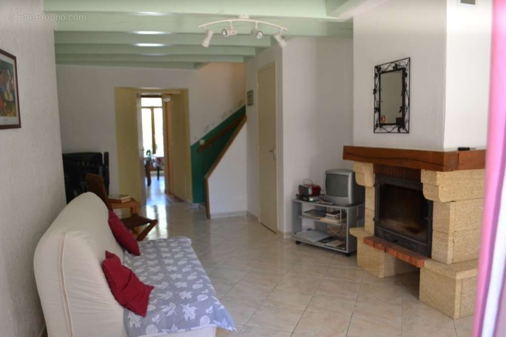 Maison à FELINES-TERMENES