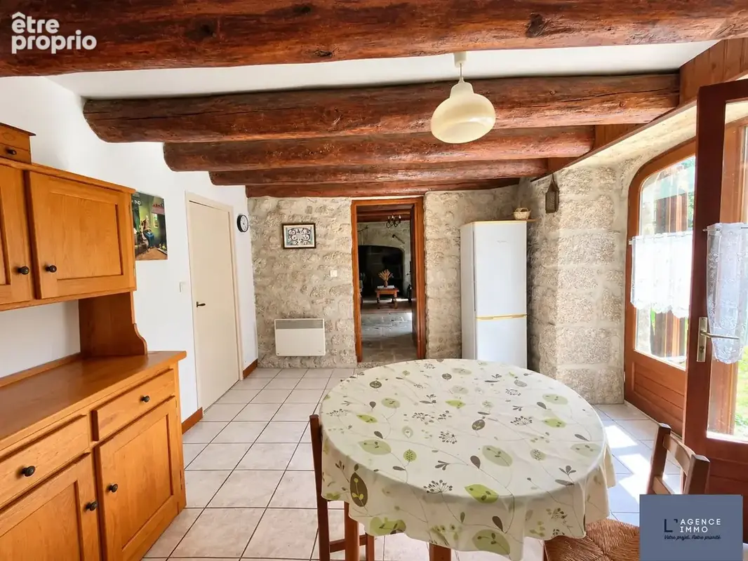 Maison 4 pièces 120 m² à vendre à Saint-Laurent-De-Veyres (48310) - photo 4