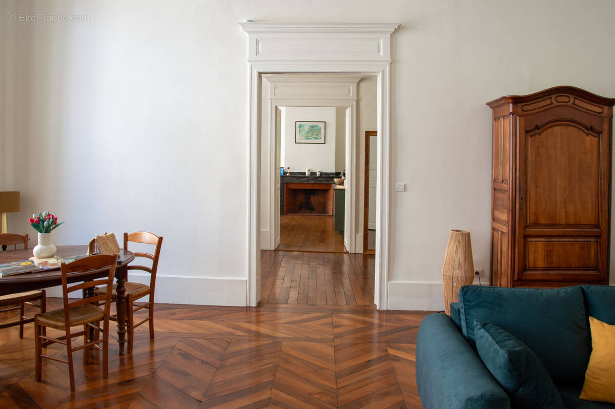 Appartement à CARCASSONNE