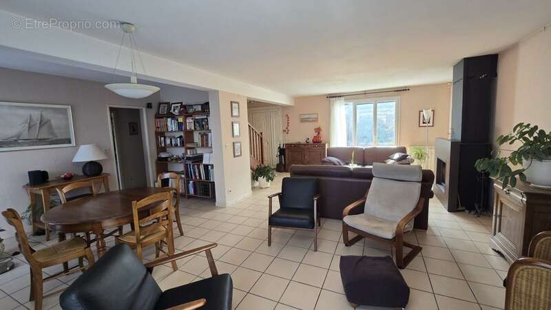 Maison à COURDIMANCHE