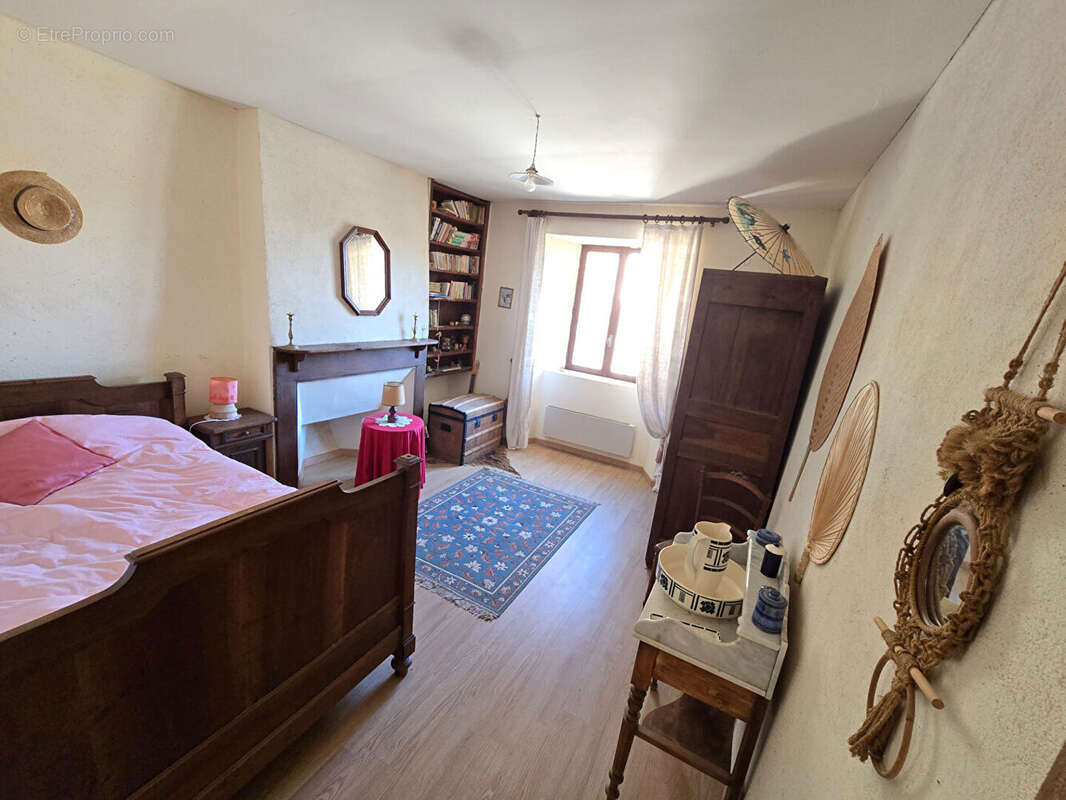 Maison de maître avec garage et dépendance - Arvieu - photo 9