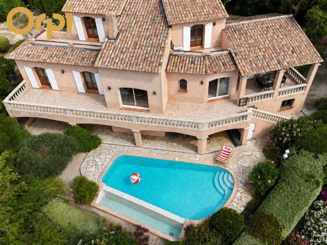 Maison à FREJUS