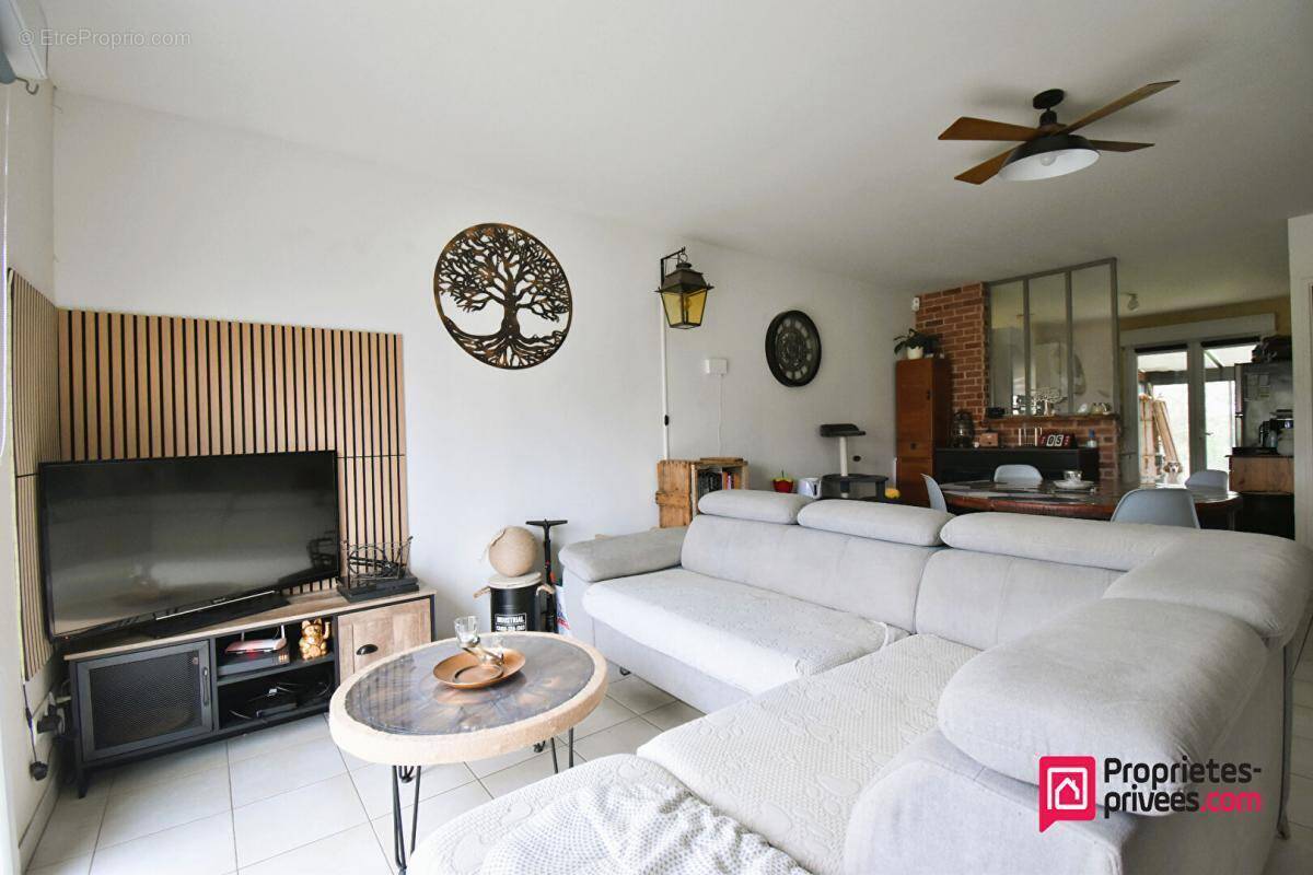 Maison à MAULEVRIER