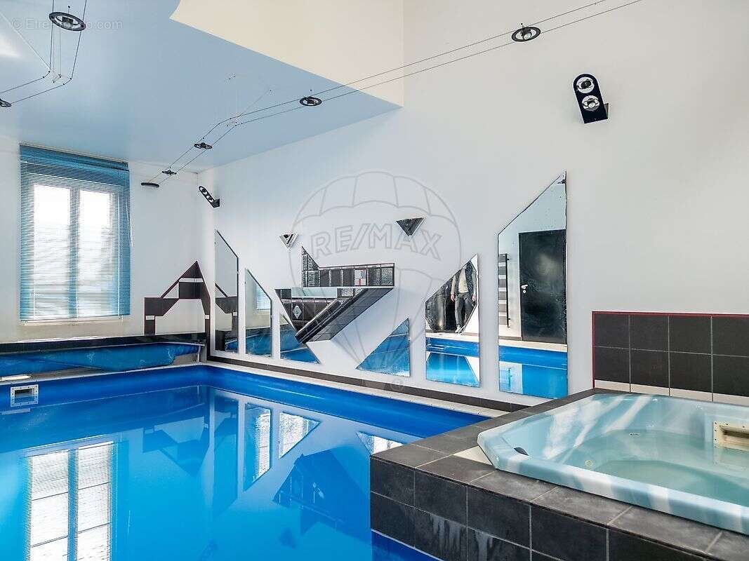 Maison à ERROUVILLE