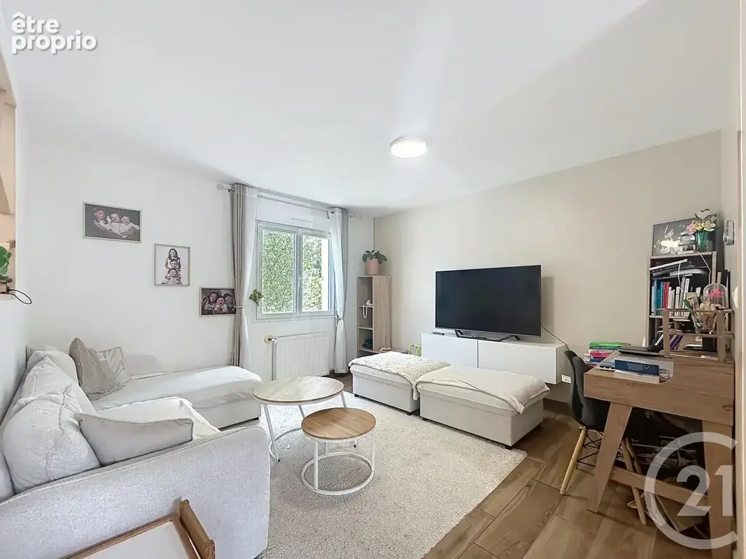 Maison 100 m² à Verrieres  - photo 7