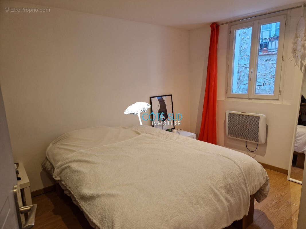 Maison 4 pièces, 3 chambres, entièrement rénovée, en plein coeur de village... - photo 5