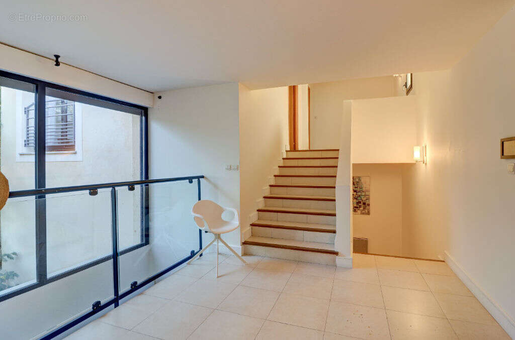 Maison à MANDELIEU-LA-NAPOULE