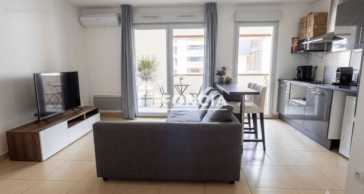 Appartement à MARSEILLE-2E
