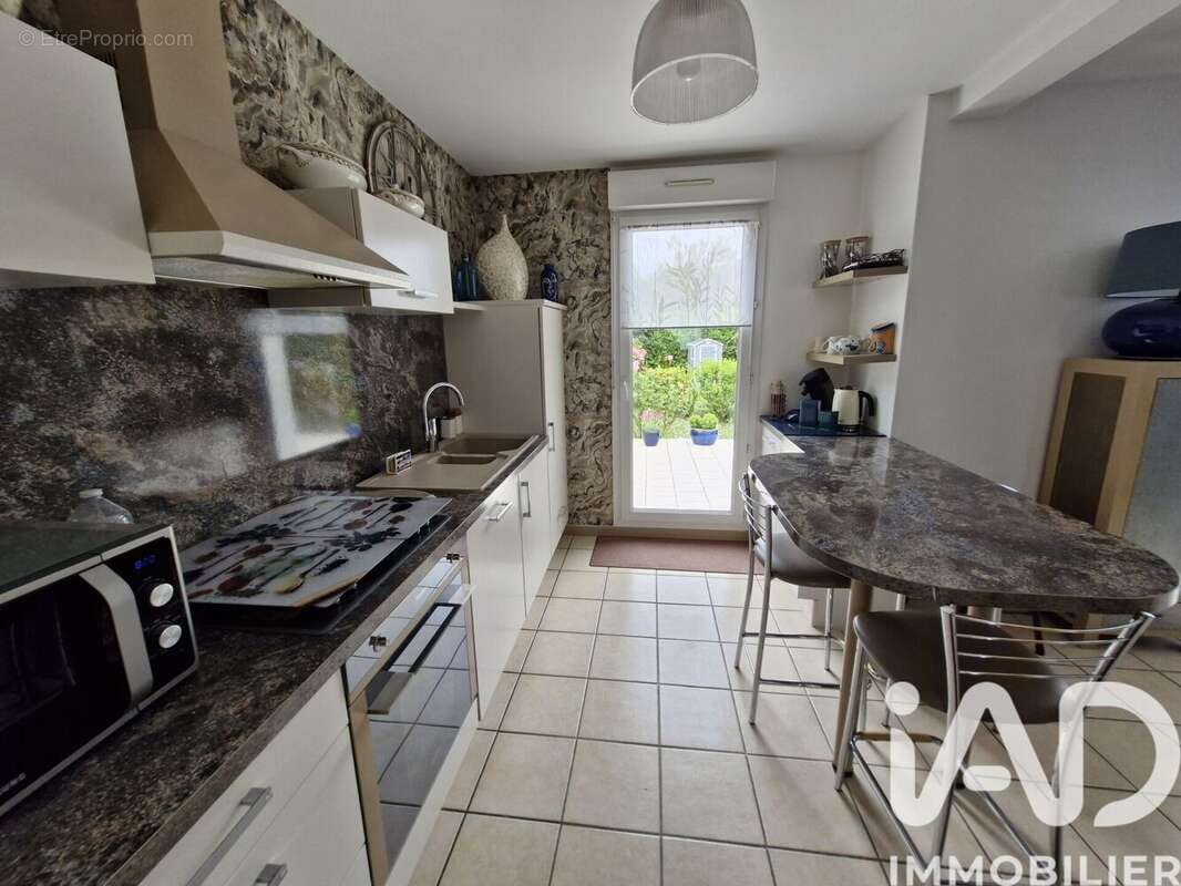 Photo 4 - Maison à NEUVILLE-AUX-BOIS
