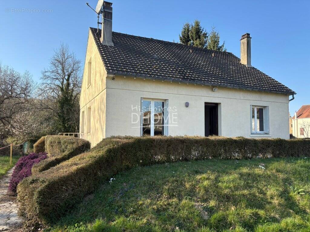 Maison à LA FERTE-GAUCHER