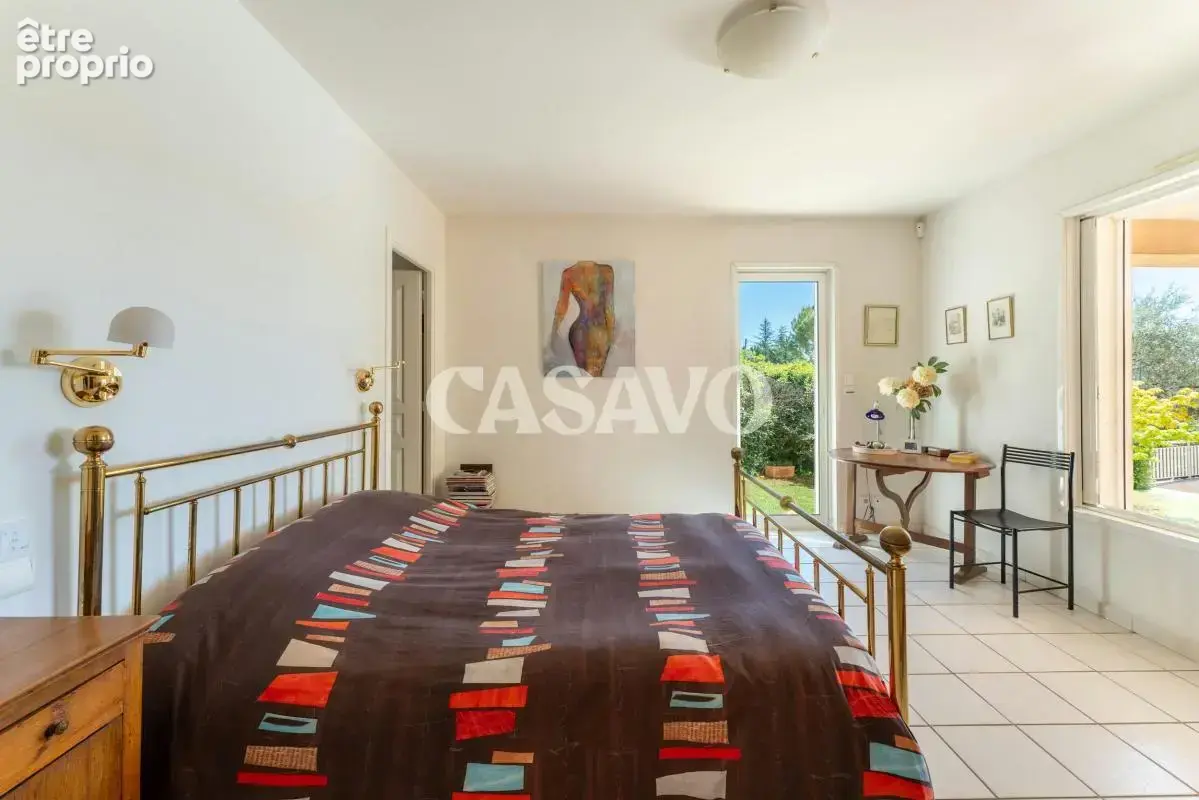 Vente Maison 6 pièces de 180m² - 13590 Meyreuil - photo 12
