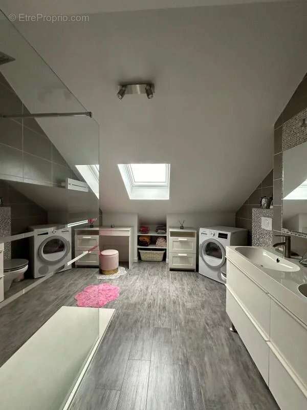 Appartement à PIERRELAYE