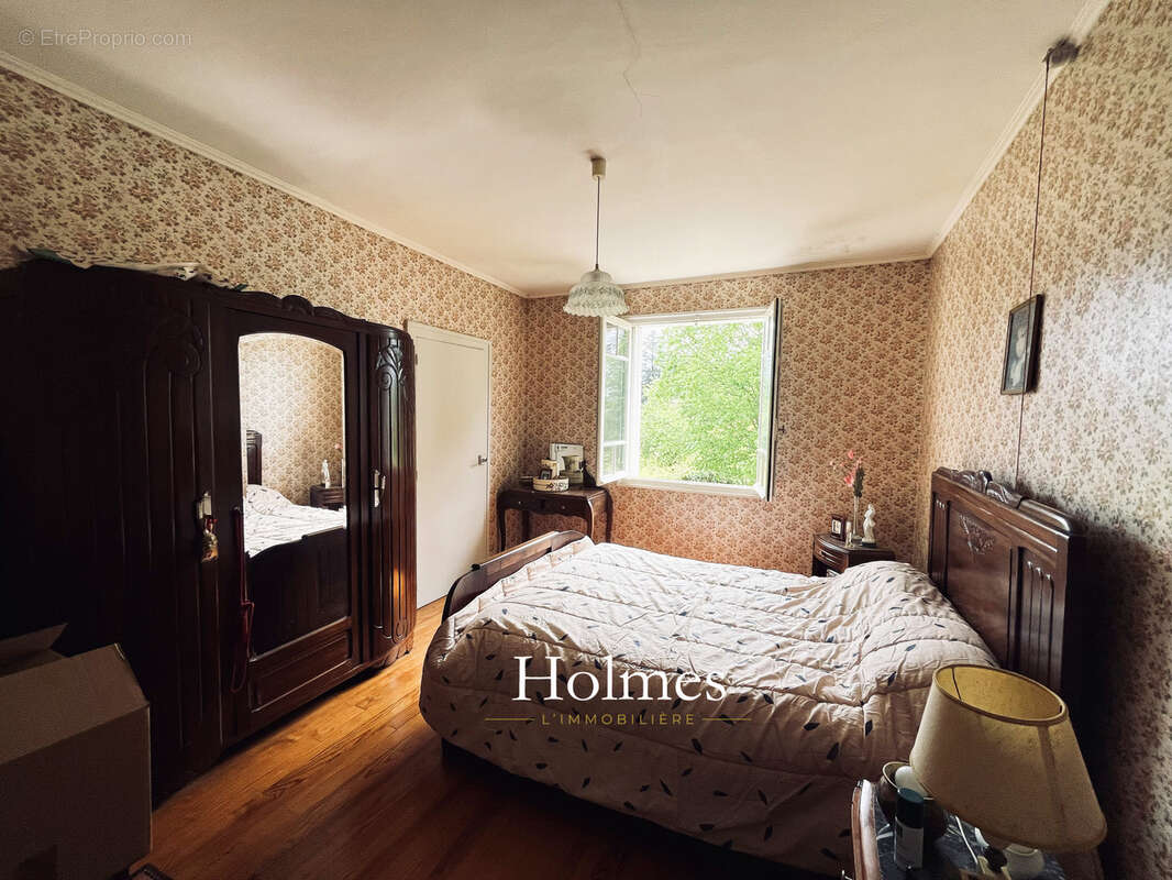 Maison à SAINT-SEURIN-SUR-L&#039;ISLE