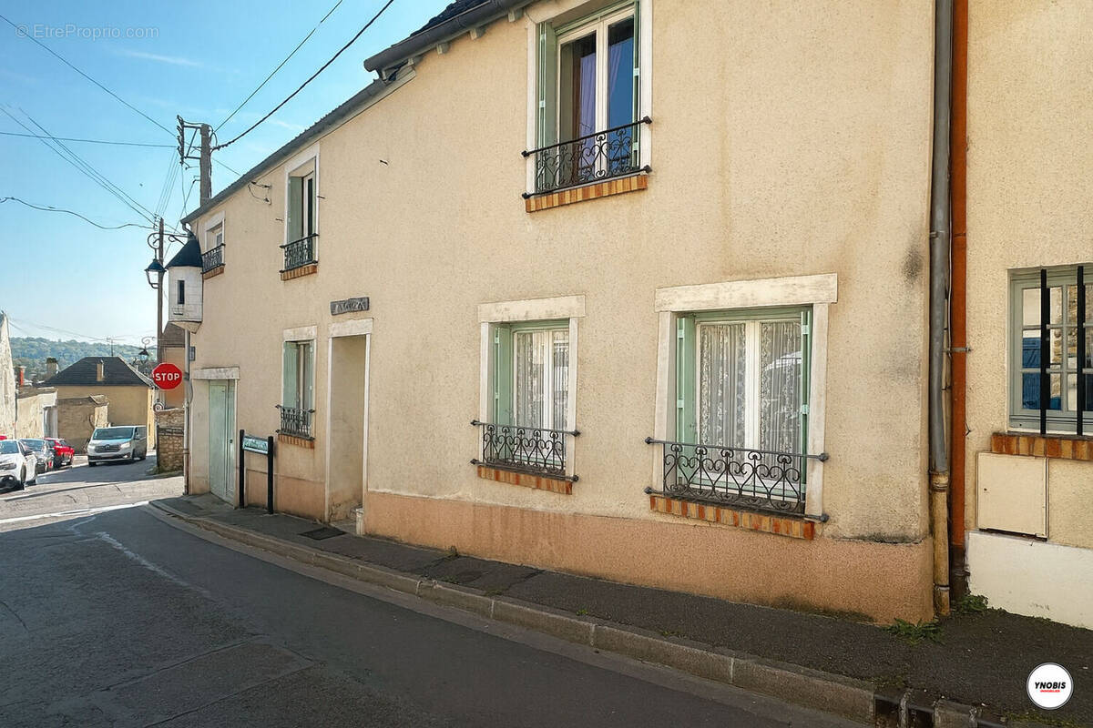 Maison à MAULE