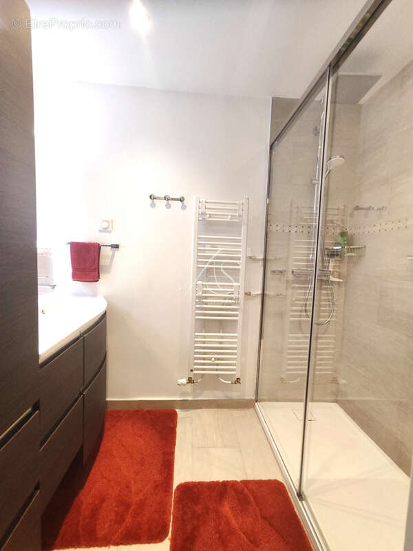 Appartement à MANDELIEU-LA-NAPOULE