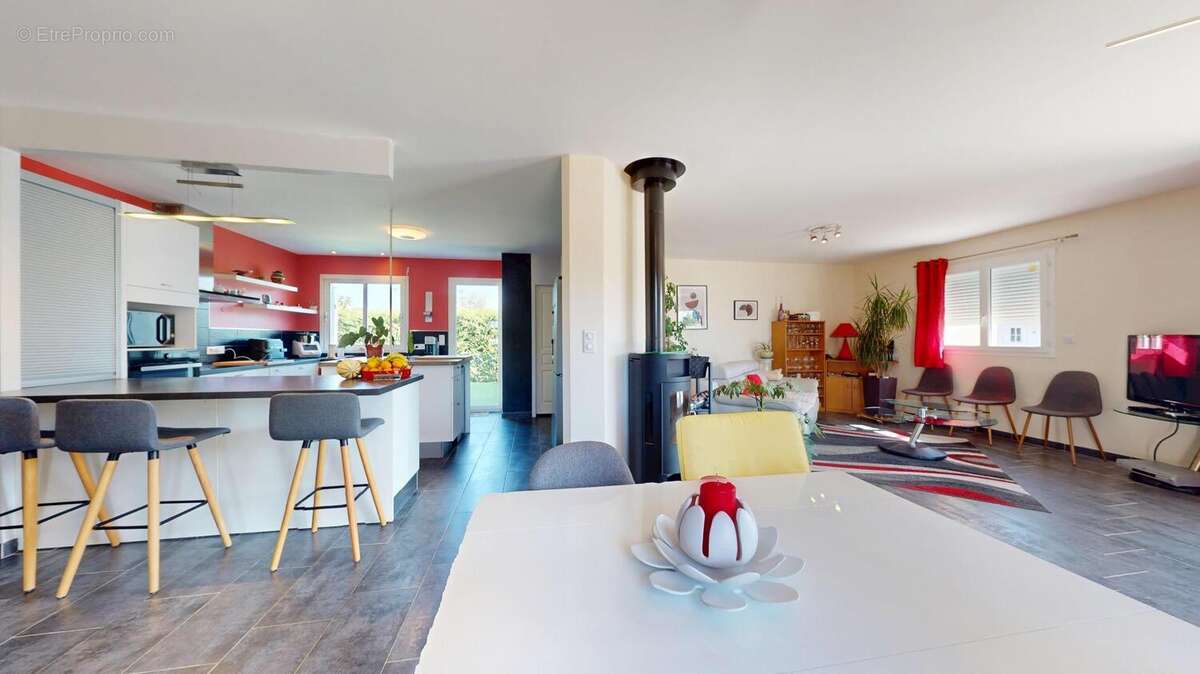 Maison 163 m² à Camps-Sur-L'isle  - photo 8