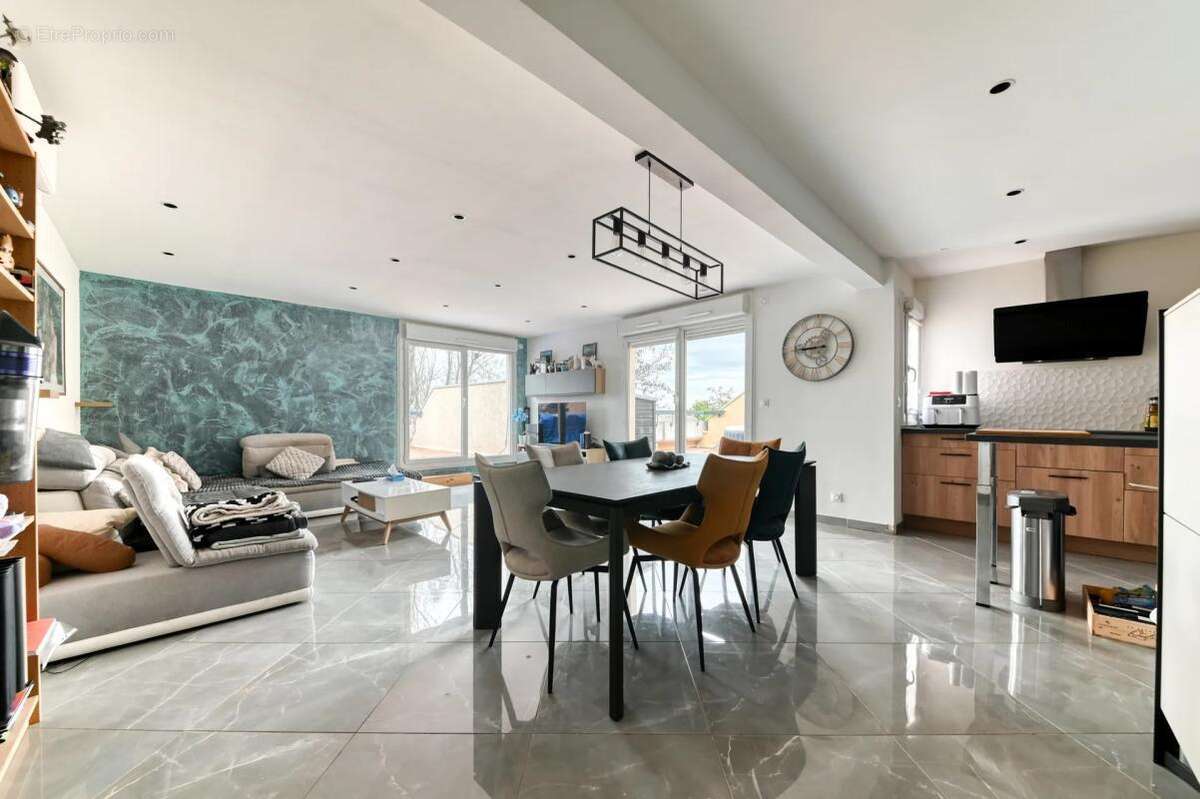 Appartement à IRIGNY