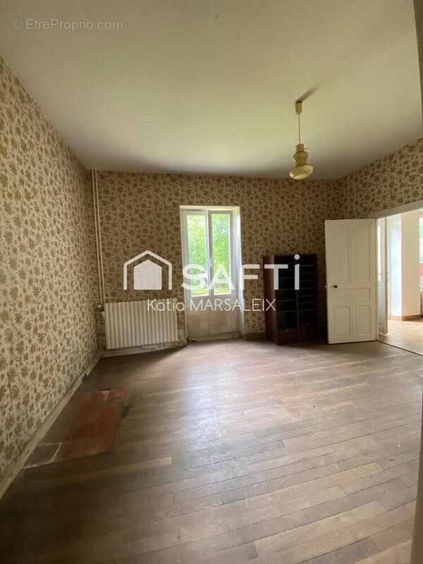 Maison 97 m² à Aigurande  - photo 5