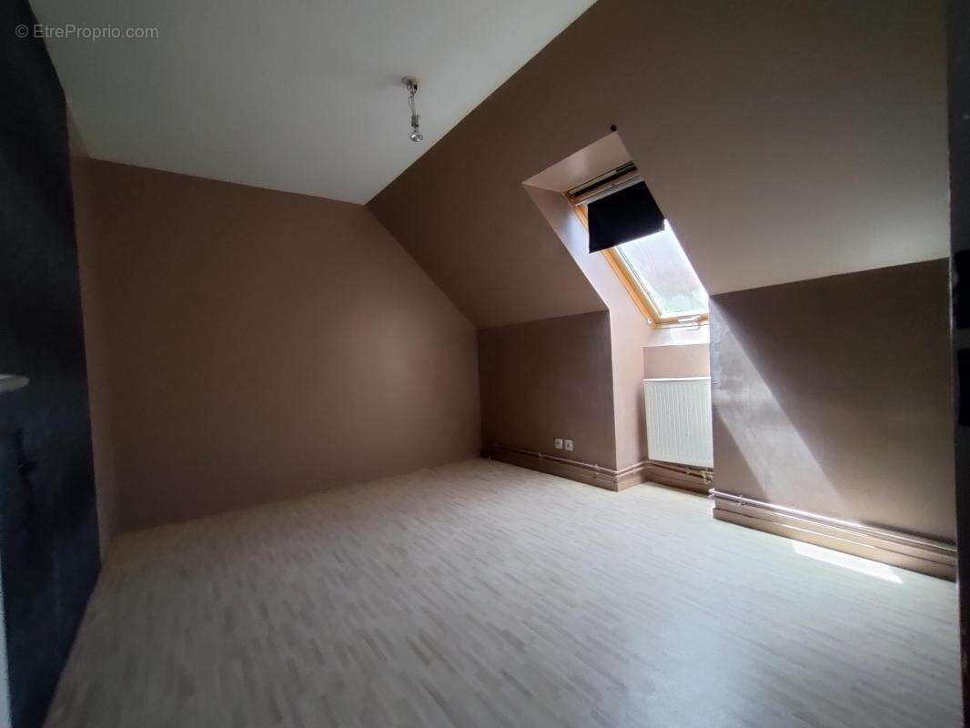Maison T4 87m² - Crépy-en-Valois - 3693.1.25.25 - photo 7