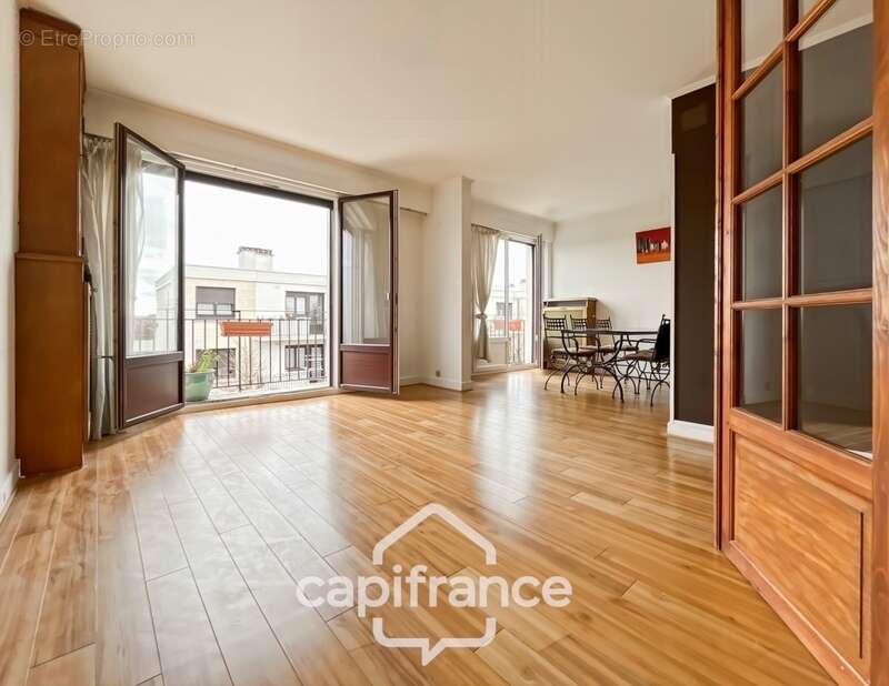 Appartement à CHENNEVIERES-SUR-MARNE