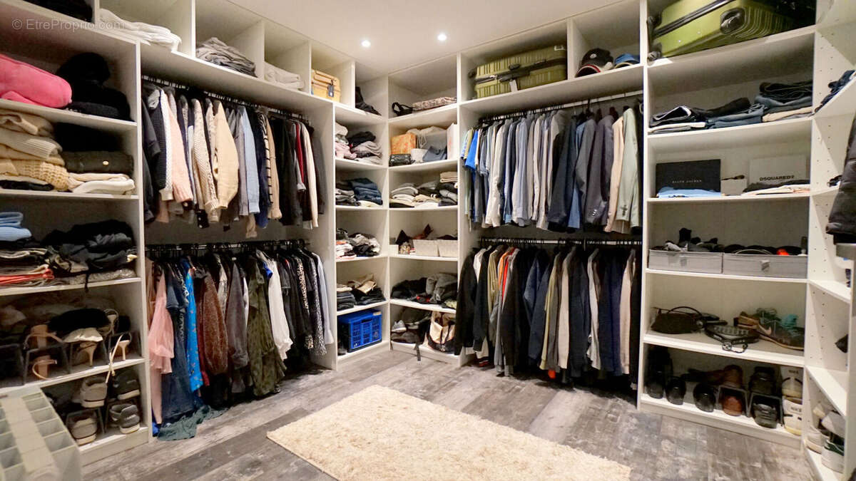 Maison à MEZY-SUR-SEINE