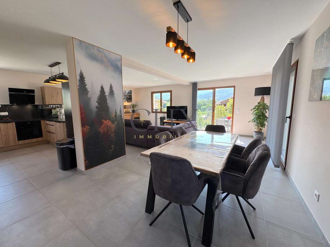 Maison 120 m² à Sallanches  - photo 9
