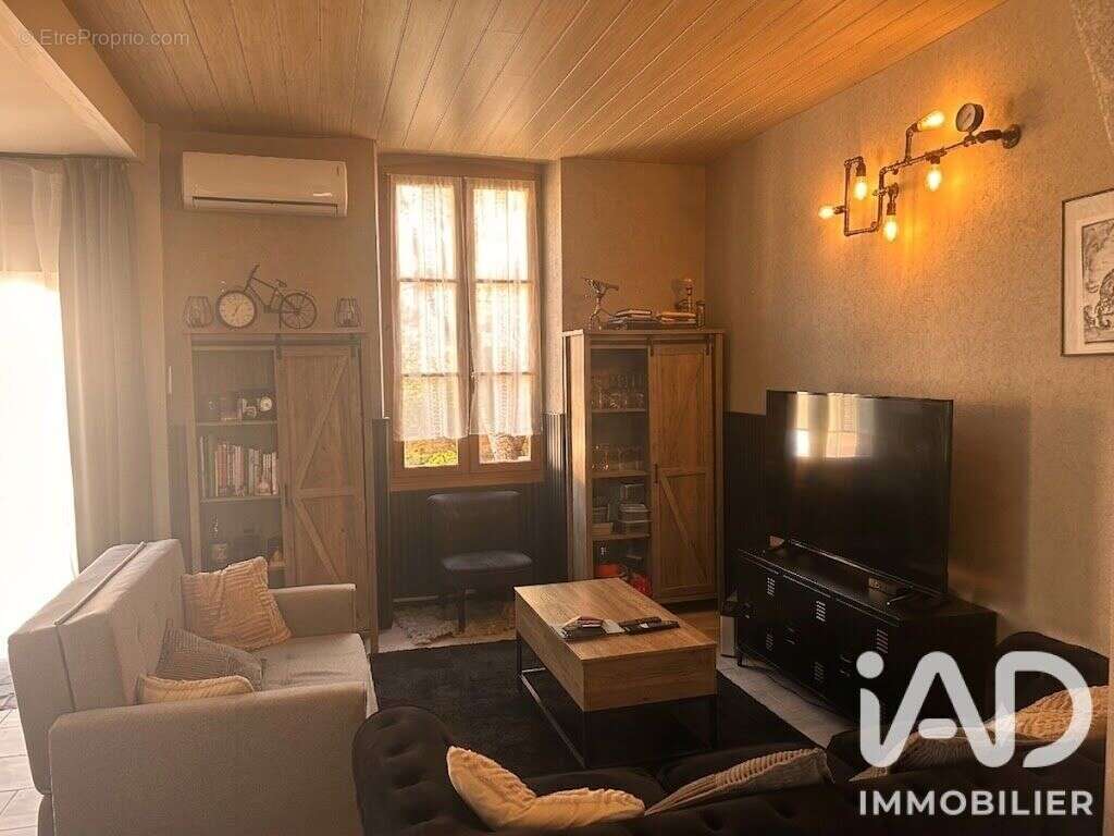Maison 114 m² à Egreville  - photo 3