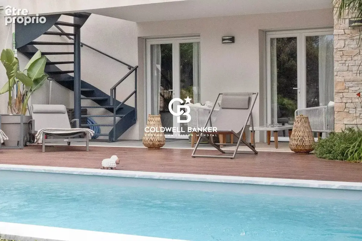 Maison contemporaine avec piscine à 10 minutes à pied de la plage – Sainte-Maxime - photo 23