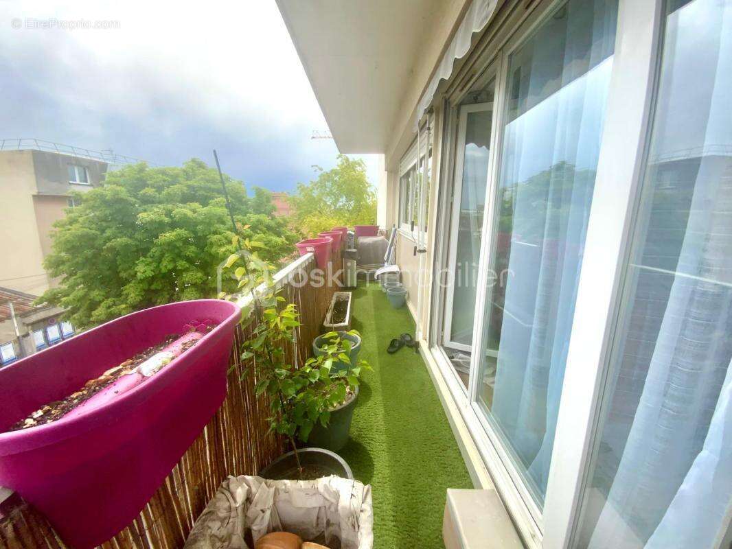 Appartement à COLOMBES