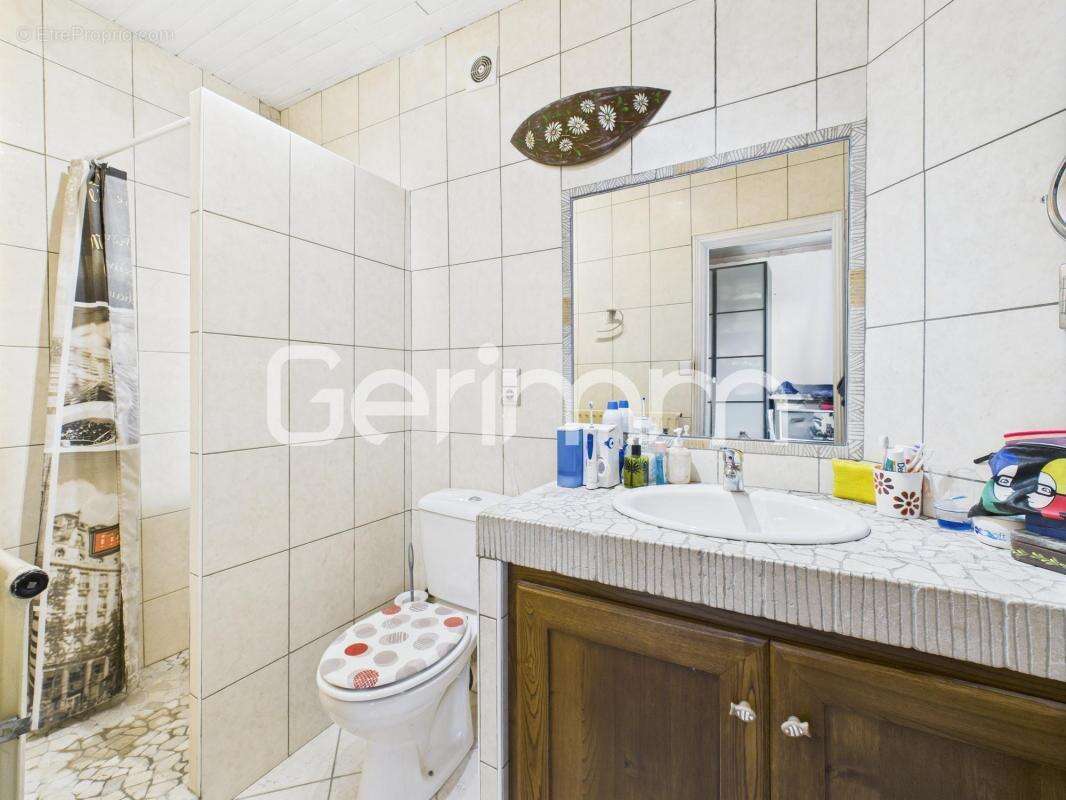 Maison à LA BUISSIERE