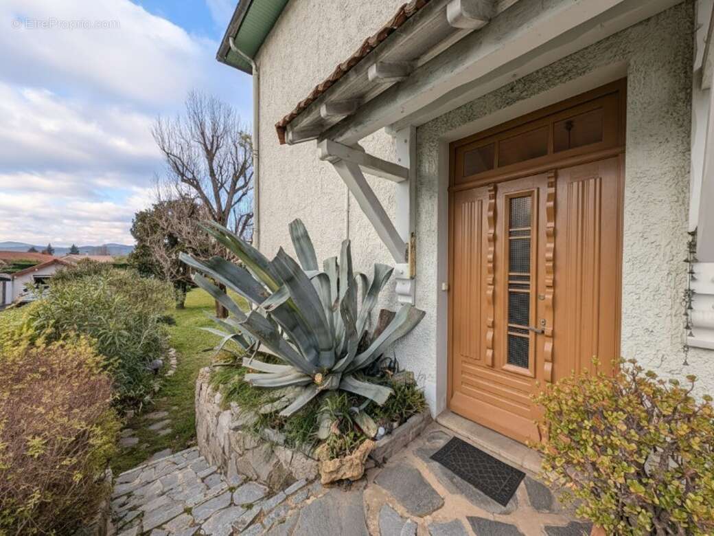 Maison à SAINT-MAURICE-L'EXIL