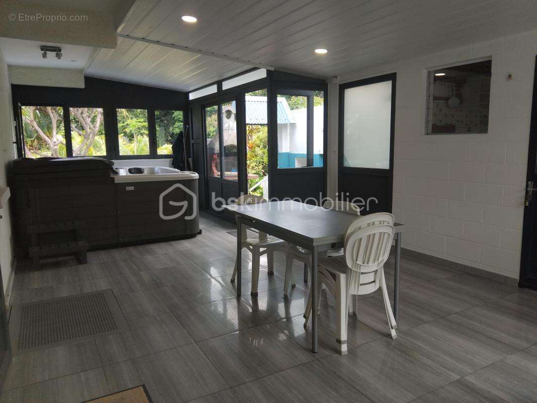 Maison à ENTRE-DEUX