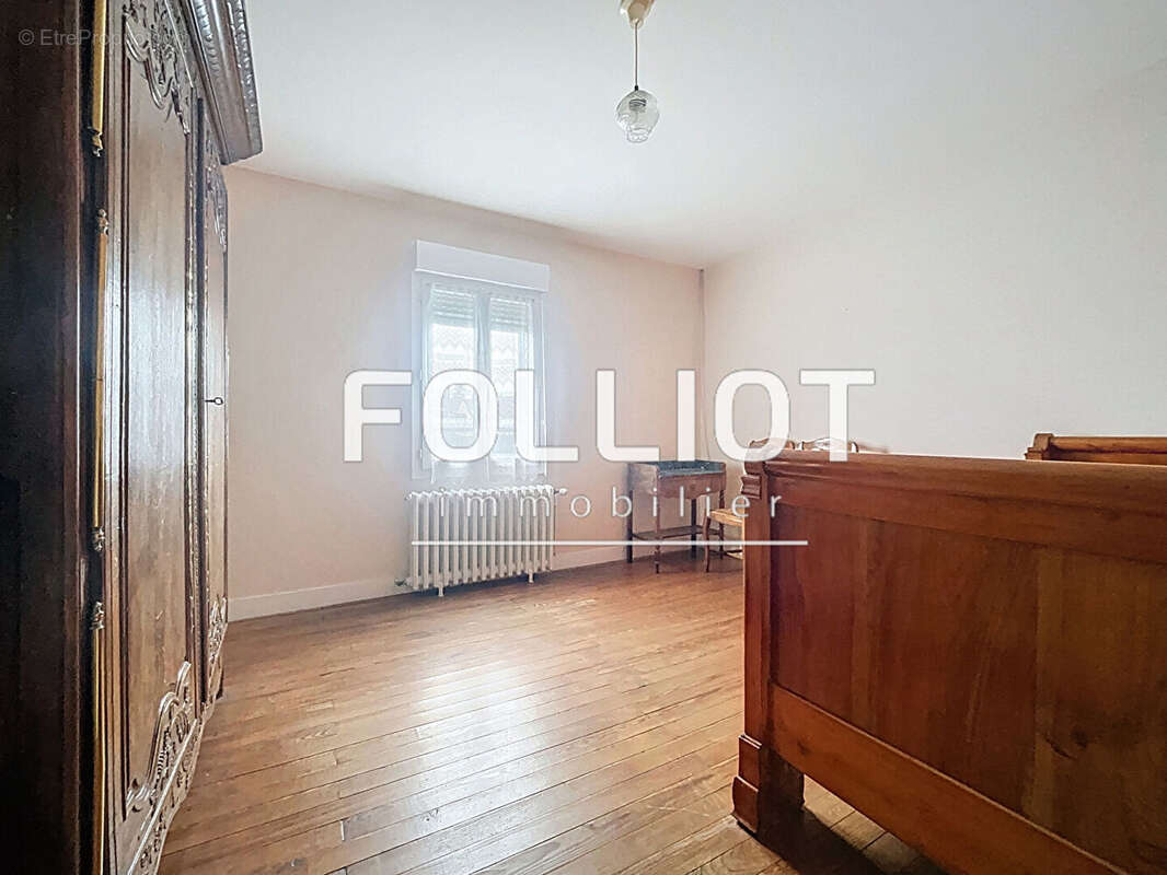 A vendre - Maison de bourg Gavray - photo 10
