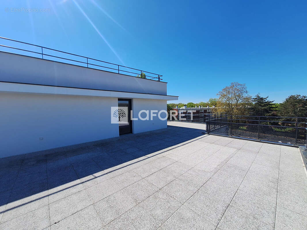 Appartement à VERNEUIL-SUR-SEINE