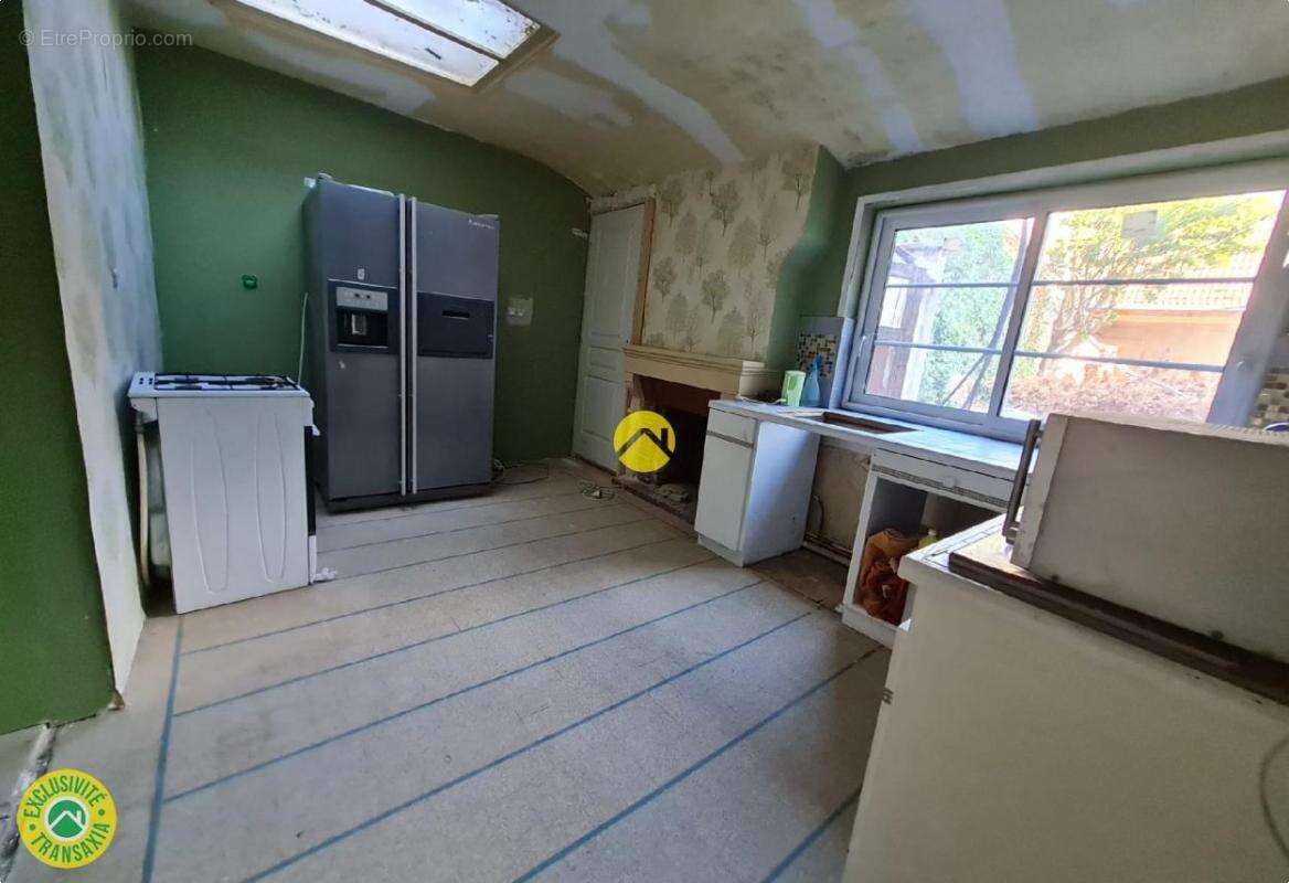 Maison à LUCAY-LE-MALE