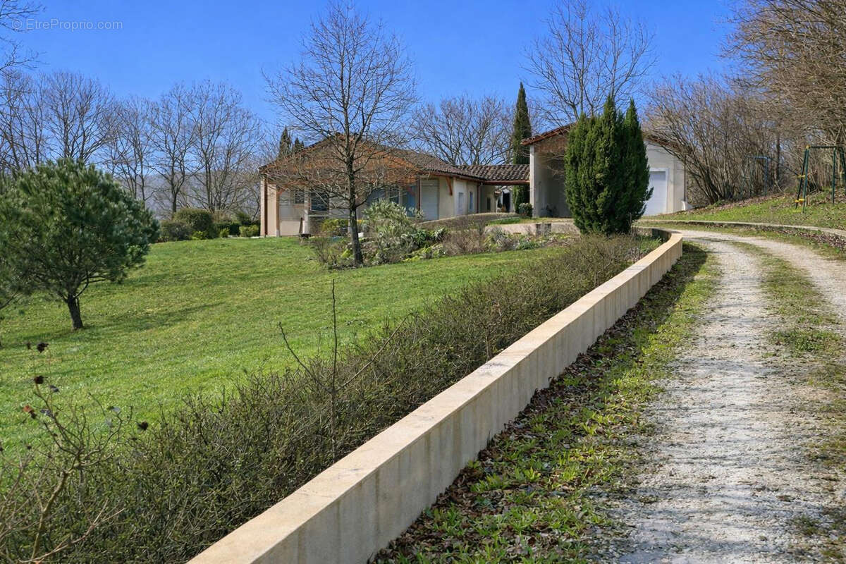 Maison à DOLMAYRAC