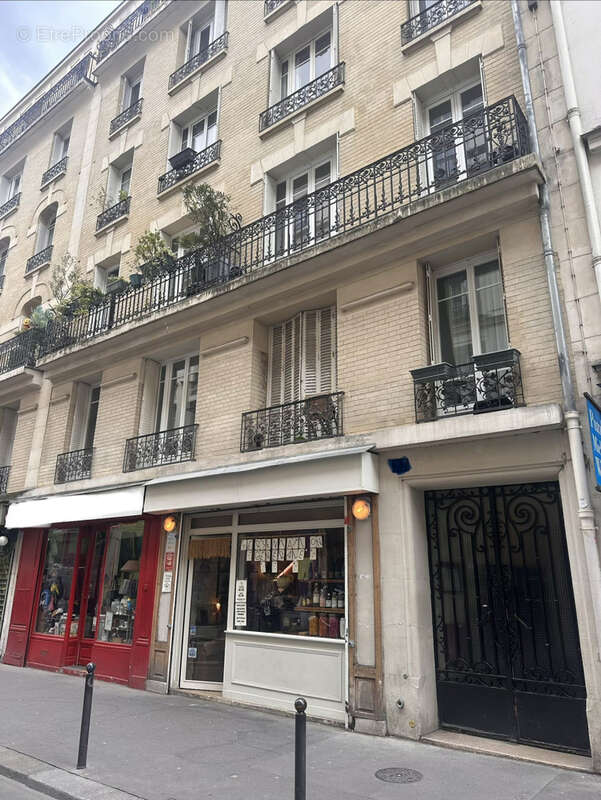 Appartement à PARIS-11E