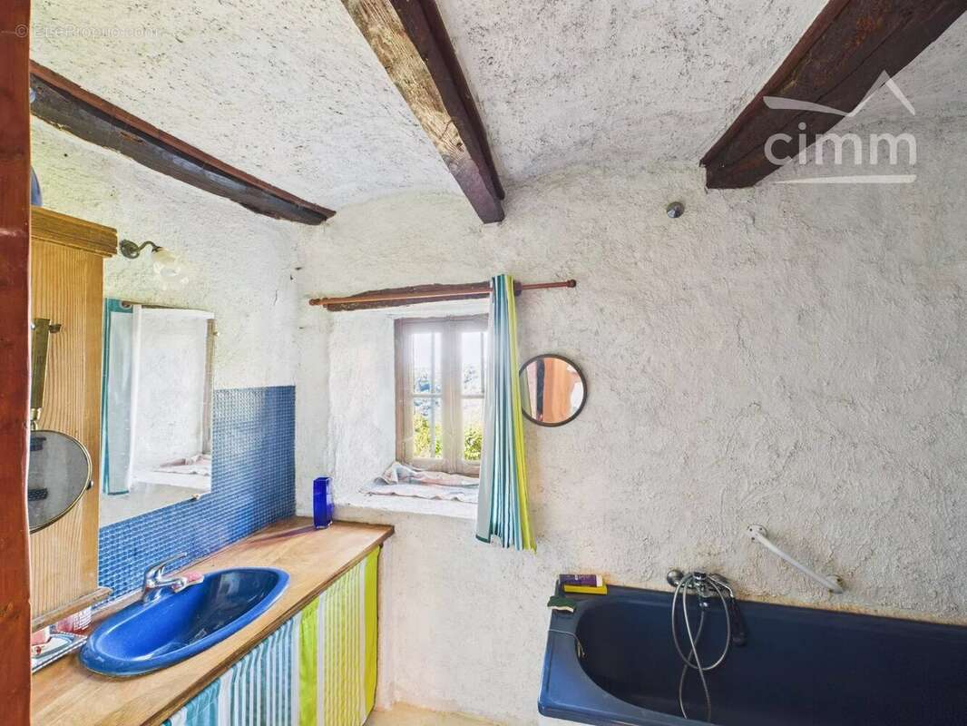 Maison à SAINT-ANDRE-LACHAMP