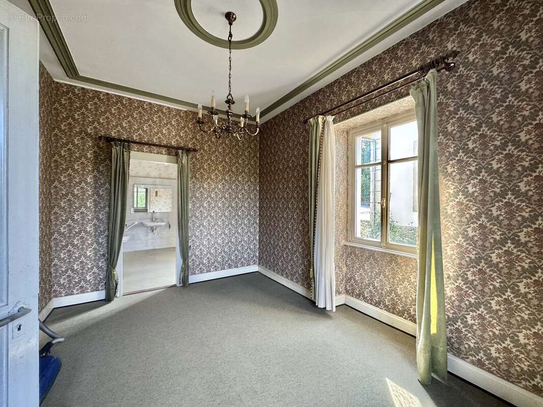 ROPPENTZWILLER - Maison avec dépendance à rénover - photo 6