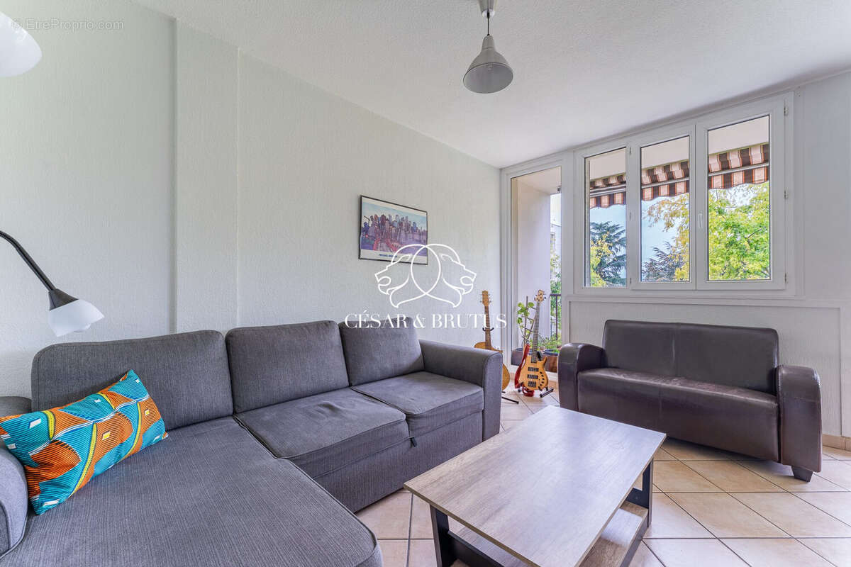 Appartement à LYON-9E