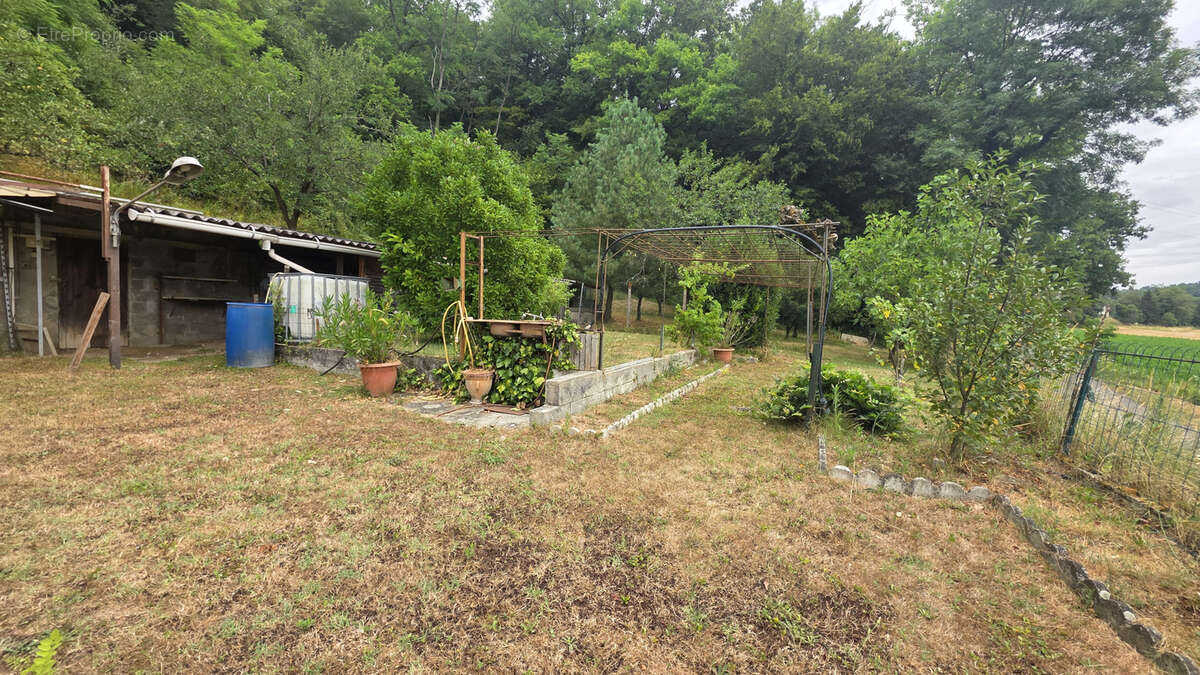 plain pied de 78 m2 sur plus de 6 000m2 de terrain - photo 3