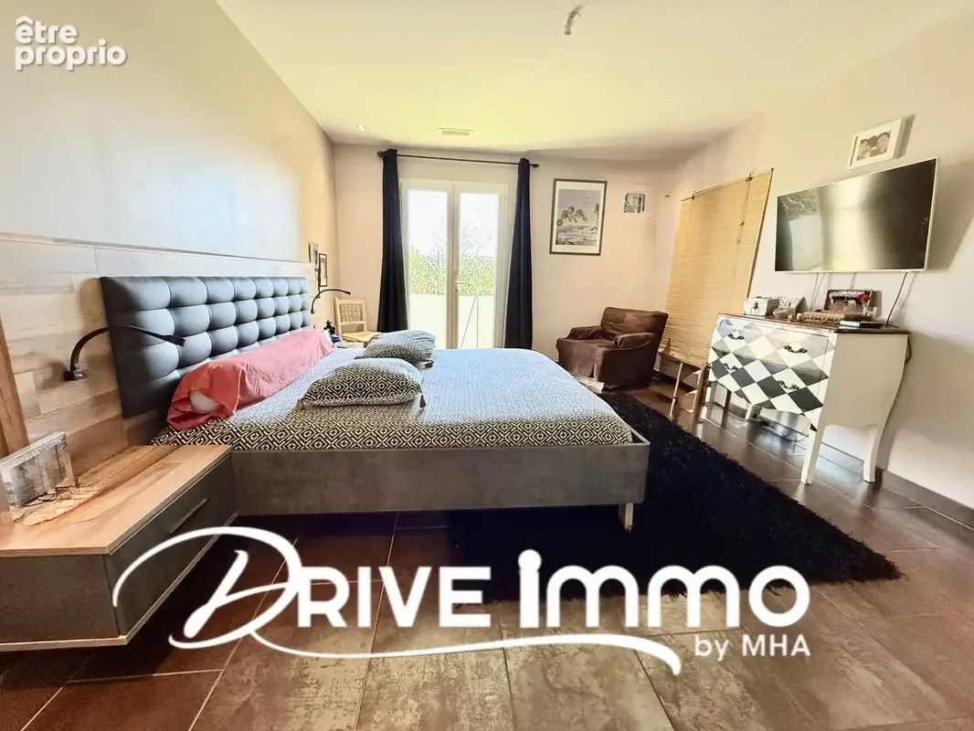 Narbonne quartier prisé - villa t5 de plain pied 155m2 sur terrain 1000m2 - secteur crabit - photo 12