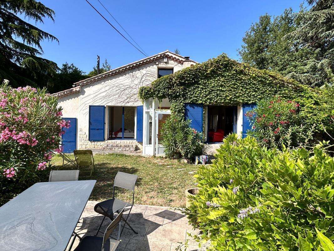 Maison à VAISON-LA-ROMAINE